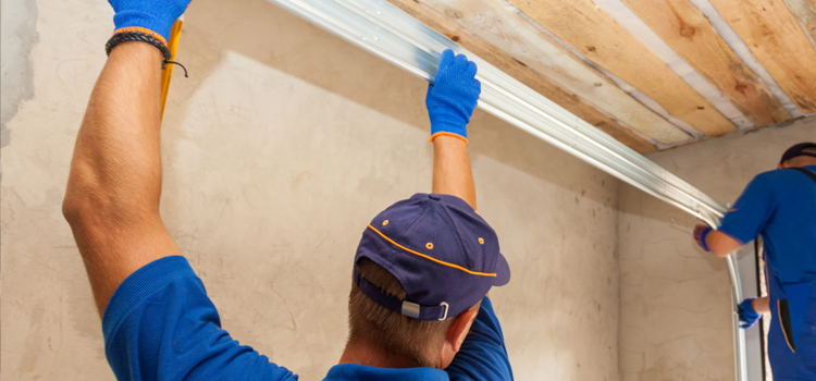 commercial overhead garage door repair in Castaic
